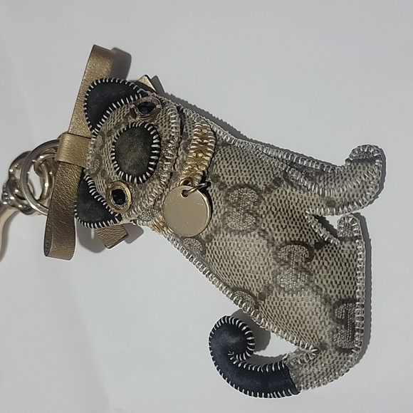 Gucci "The Bougie Chihuahua" bagcharm - Picture 10 of 10
